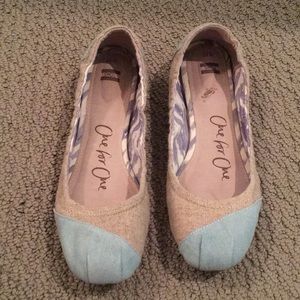 Toms blue Alessandra burlap ballet flats.